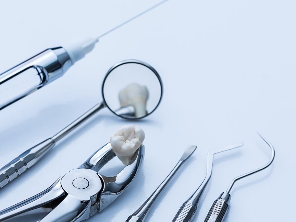 chirurgie-dentara.jpg